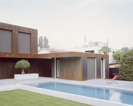 LIH Residence